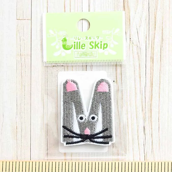 アイロン接着ワッペン 動物アルファベット Mouse(ネズミ)