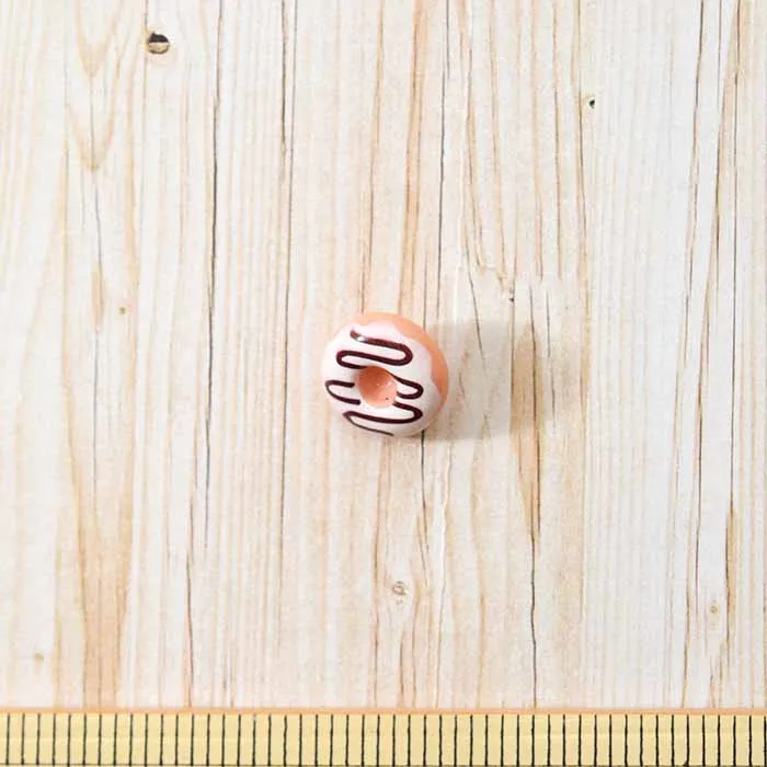 足つきボタン18mm　ドーナツチョコトッピング