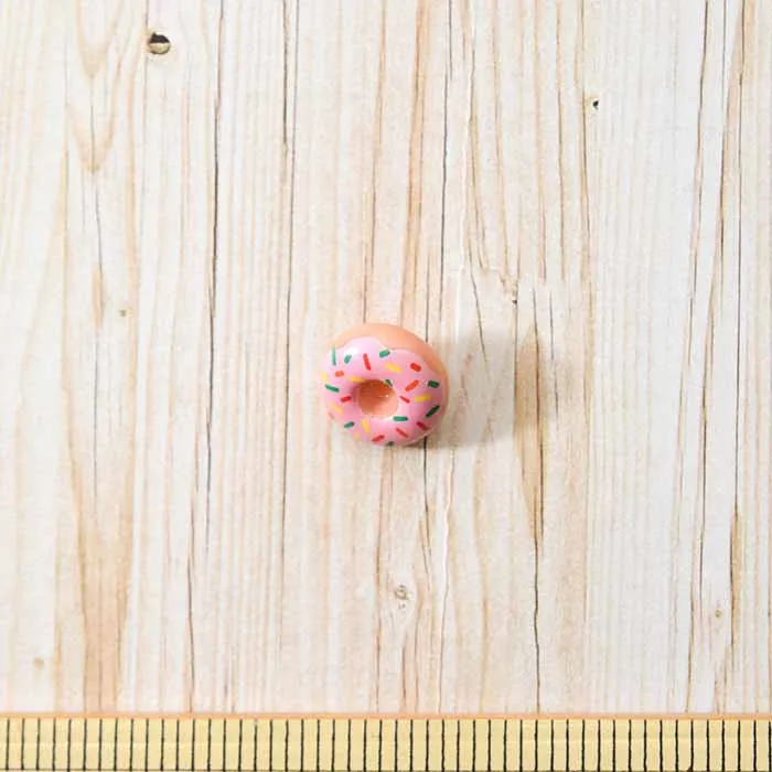 足つきボタン18mm　ドーナツ　カラフルスプレー
