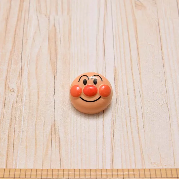 足付きボタン　アンパンマンフェイス