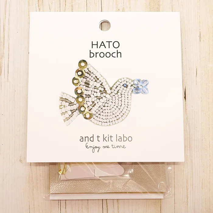 ビーズ刺繍キット TORI brooch HATO