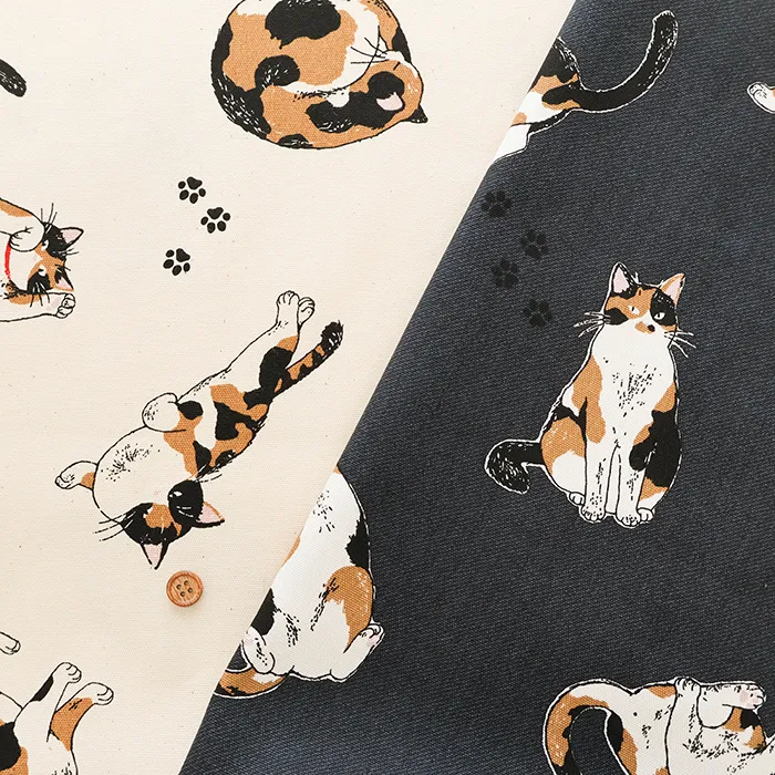 コットンオックスプリント生地 三毛猫