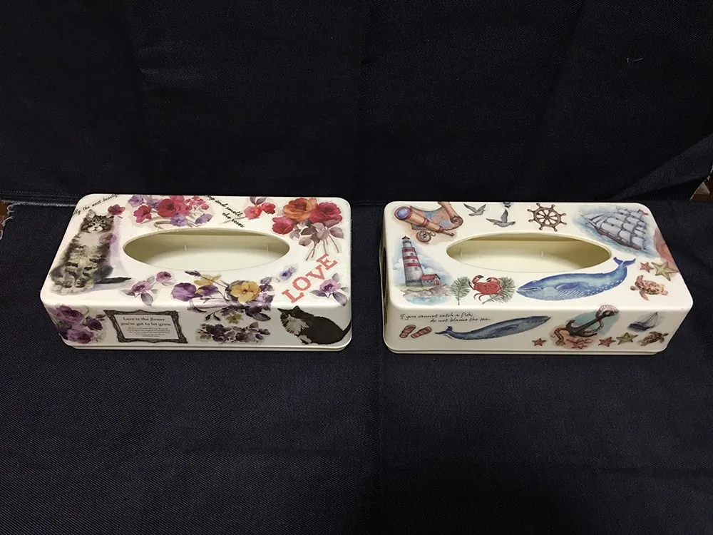 デコパージュでティッシュＢＯＸつくり