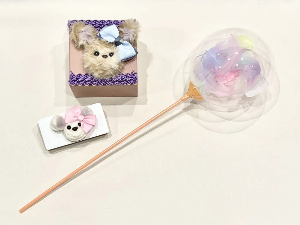 ①花びらと羽根で世界で1つだけの夢色ふうせんをつくろう（高学年用） ②もふもふ毛糸でmooofy(モッフィー)ちゃんの小物をつくろう（高学年用）