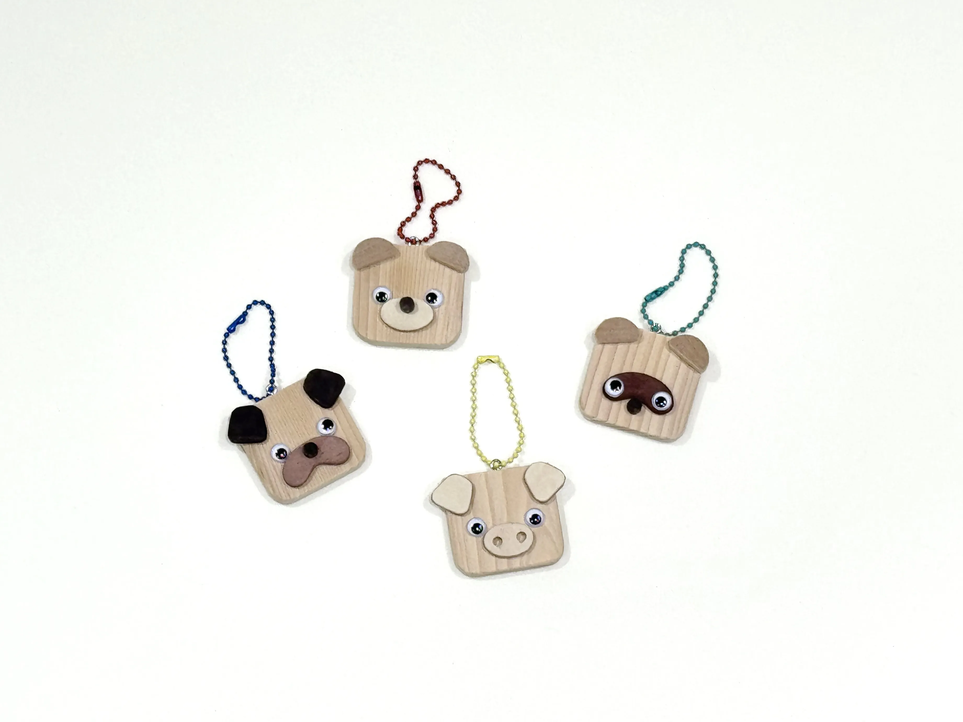 木でどうぶつのキーホルダーかマグネットをつくろう